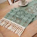 Chemin de table rétro vert sauge en dentelle avec motifs floraux et pompons ivoire - 30*45cm / Vert Gloire du Matin Long Gland