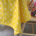 Bright yellow rectangular tablecloth with white geometric triangle grid pattern decor - 140cm x 100cm / Yellow