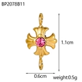 Dettaglio ciondolo a croce dorata con zircone rosa e dimensioni per gioielli DIY - Connettore a Croce con Strass Rosa (BP2078B11)