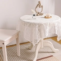 Elegante mantel de encaje blanco con motivos de rosas y bordes ondulados para mesa - 90*90cm / Pequeña Flor de Seda Brillante (Cuadrado)