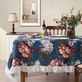 Tovaglia rettangolare floreale blu scuro con peonie rosa e bordo in pizzo bianco - 132cmx180cm / Peonia Blu Scuro