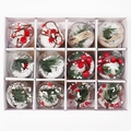 Set di 12 palline di Natale trasparenti con bacche rosse e neve in una scatola regalo bianca - Bacche Rosse Aghi di Pino Stile Palla di Neve (SDQ010) / 6cm