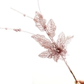 Détail d'une branche de Noël or rose avec fleur de lys scintillante et perles décoratives - 42cm / Or Rose Foncé