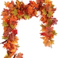 Guirnalda de arce artificial con hojas de otoño coloridas y bayas rojas para decoración - Estilo Con Decoración de Bayas