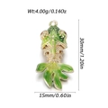 Grüner Emaille Koi Anhänger mit goldenen Kanten und Abmessungen von 30 mm x 15 mm - Grüner Verlauf Emaille Goldfisch (YSN191-07)
