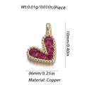 Dettaglio di un ciondolo a cuore in rame da 10 mm con zirconi rossi e placcatura oro - Cuore Zircone Colore Rubino (63)