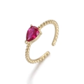 Detalle de anillo ajustable dorado con cuentas y piedra de circón rosa tipo pera - Rosa rojo