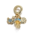 Vergoldeter Meeres-Charm mit blauem Zirkon-Krebs, Emaille-Qualle und Muschelanhänger - Krabbe Qualle Kammuschel Stil