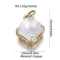 Pendentif en cuivre doré avec zircon carré lavande, détails de 10x15mm sur fond blanc net - Style Strass Violet Carré (YSN151-01)