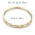 Bracelet plaqué or avec zircons multicolores et fermoir à charnière pratique - Zirconia Arc-en-ciel Entrelacé