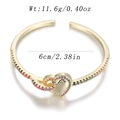 Bracelet plaqué or 14K avec cœur en zircons colorés et cristaux sur le côté - Cœur Zirconia Arc-en-ciel Entrelacé