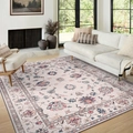 Alfombra persa bohemia con motivos vintage sobre suelo de madera clara en salón moderno - 50x80cm / Serie Nafiye 1