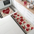 Set tappeti cucina con rose rosse e motivi a cuore con scritta LOVE e bordo a scacchi - Stile LOVE Rosa Plaid Beige / Tappeto Grande e Tappeto Piccolo