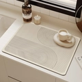 Tappetino assorbente per macchina da caffè con motivo geometrico nero su fondo crema - 30x40cm / Motivo a Croce Semicircolare (Crema)
