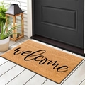 Felpudo marrón con texto welcome negro sobre suelo de madera en entrada interior - 50*80cm Bucle de Seda / Estilo Welcome (简约-1)