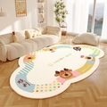 Tapis nuage irrégulier crème avec motif élan et damier sur un parquet en bois naturel - Ours Joueur-4 / 40*60cm (Imitation Cachemire)