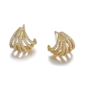 Elegante vergoldete fächerförmige Creolen mit Mikro-Pave-Zirkon-Steinen besetzt - Goldener Fächerförmiger Schicht-Ohrring (YSE028-07)
