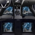 Dettaglio del set di 4 tappetini per auto con grafiche di lupo e montagne di ghiaccio - Set Completo Anteriore E Posteriore / Design Lupo dei Ghiacci