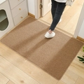 Zerbino marrone stile sisal con trama a ananas su pavimento in legno chiaro - 40*60cm / Base Lavabile / Cammello
