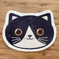 Linda alfombra con forma de gato blanco y negro en imitación de cachemira sobre madera - 50*80cm (Imitación Cachemira) / Gato Tuxedo