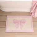 Tapis de bain rose avec nœud, texture pelucheuse sur parquet à côté d'une baignoire blanche - Imitation cachemire / 40x60cm / 822FYRDD-2 (Nœud Papillon Rose)