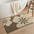Detail of floral faux cashmere bathroom mat with non-slip texture on wooden floor - 40x60cm Skin-Friendly Velvet Surface / Coffee Beige Floral Style (mjx1017-11)