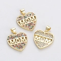 Ciondolo MOM a forma di cuore dorato con zirconi colorati per la creazione di gioielli - Ciondolo Cuore MOM Pieno di Strass (YJ016-18)