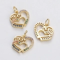 Pendenti cuore dorati con zirconi colorati e scritta Mom per la creazione di gioielli - Ciondolo Doppio Cuore mom Cavo Strass Multicolore (YJ016-26)