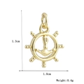 Vue détaillée de la taille du pendentif ancre plaqué or 18k avec 1,3 cm de hauteur - Breloque Gouvernail et Ancre (07)