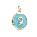 Gros plan détaillé du pendentif dauphin plaqué or 18k avec émail bleu clair lisse - Dauphin Émail Bleu Ciel