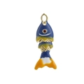 Détail d'un pendentif poisson en émail bleu avec écailles dorées et queue dégradée orange - Style Maille Bleu Foncé Orange (15)