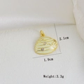 Detailansicht des Muschel-Anhängers mit weißem Emaille, Zirkonia und Maßangabe 2,1cm - Shell Shape (X)