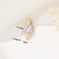 Detailansicht des 18k vergoldeten Muschel-Anhängers mit Maßen 21,7mm x 9mm - Austernschale Silber Stil (38)