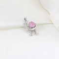 Ciondolo a luna in argento con gemma a cuore rosa e piccoli pendenti a stella - Stile Luna d'Argento Cuore Rosa (09)