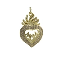 Dettaglio del ciondolo a cuore dorato con scritta MOM e cristalli scintillanti - Sacro Cuore MOM (13)