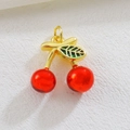 Eleganter Kirsch-Anhänger mit goldenem Stiel und grünem Blatt auf weißem Hintergrund - Einfache Kirsche (13)
