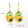 Détails de boucles d'oreilles vintage dorées avec pierres colorées et mesures - Style Pierre Gemme Tricolore Ondulée Rétro (ES0183-08)
