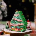 Weihnachts-Geschenkbox aus Blech in Hausform mit Tannenbaum und Schleifenmotiven - Stil D Dunkelgrüner Baum