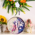 Schamanentrommel im Boho-Stil mit Hirsch-Muster und einem weichen Holzschlägel - Elfenhirsch Stil