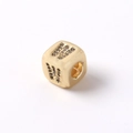 Goldener Würfel-Anhänger mit funkelndem Buchstaben W aus Zirkonia für DIY-Schmuck - Buchstabe W