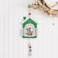 Pendaglio natalizio in legno verde con renna, nappa bianca e perline decorative festive - Casa Con Nappa Renna