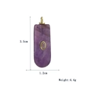 Detailansicht eines rechteckigen lila Amethyst-Anhängers mit Maßen 3,5 cm x 1,2 cm - Amethyst