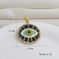 Detalle del colgante de ojo turco en oro de 18k con dimensiones y peso indicados - Estilo Mal de Ojo Redondo de Esmalte Multicolor Strass Pavé Tono Dorado (23)