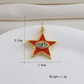 Vista macro del colgante estrella bañado en oro 18k con esmalte rojo y ojo turco - Estilo Mal de Ojo Estrella de Cinco Puntas de Esmalte Rojo Strass Multicolor (27)