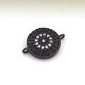Détail du pendentif œil maléfique plaqué or avec cristaux noirs et blancs sertis - Connecteur Rond Noir de Jais (7)