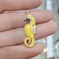 Mini-Seepferdchen-Anhänger mit gelber Emaille und 18k Vergoldung für DIY-Schmuck - Gelbes Seepferdchen Stil (25)