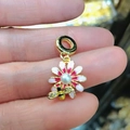Gänseblümchen Anhänger mit Biene und Emaille in 18 Karat Vergoldung für Schmuck - Gänseblümchen Biene Stil (29)