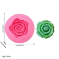 Makro-Detail der rosa Silikon-Rosenform mit Maßen und fertigem 3D-Blumenhandwerk - Rose
