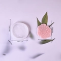 Moule en silicone blanc pour savon artisanal en forme de fleur avec ses dimensions - Légume