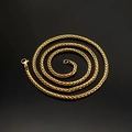 3mm goldene Edelstahl-Weizenkette mit Karabinerverschluss auf schwarzem Hintergrund - Vergoldeter Edelstahl / Goldene Halskette Kette